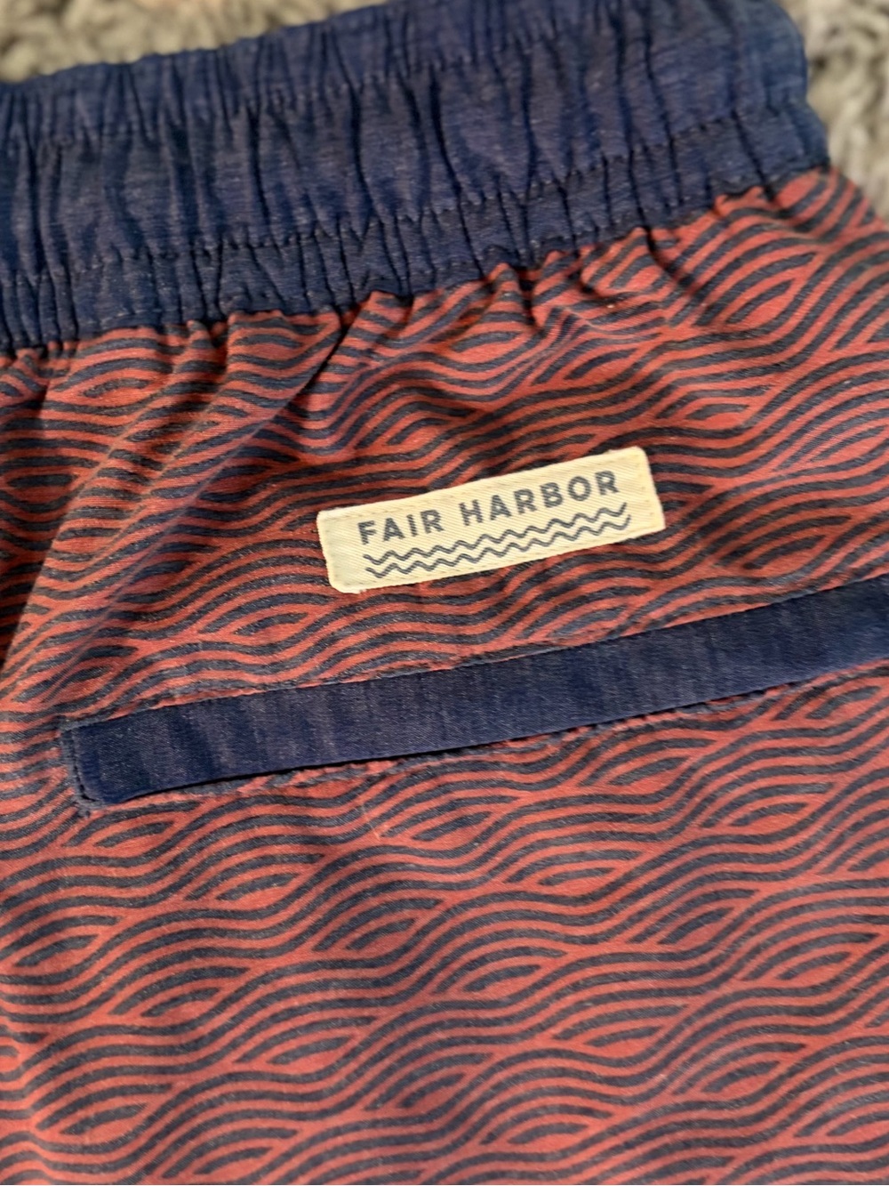 Fair Harbor Men’s Swim Trunks 7” - Medium - Lined - Red Waves